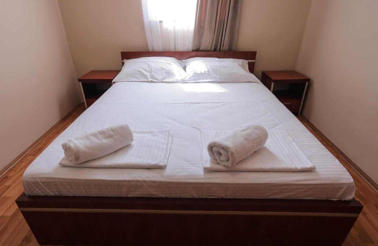 Restoran Bsk Bed and Breakfast Βελιγράδι Εξωτερικό φωτογραφία